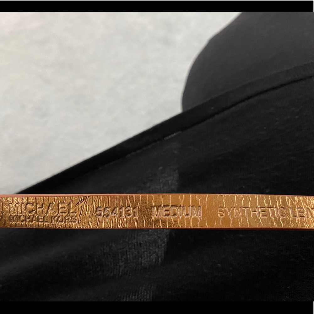 Micheal Kors Fanny Pack Belt... NWOT/ Medium size - Picture 6 of 7